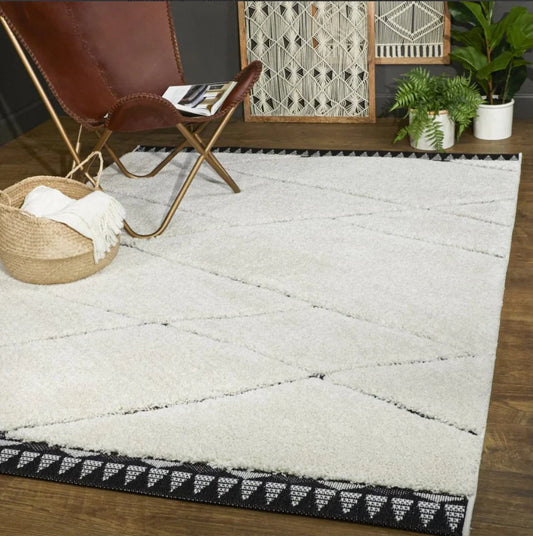 Cream Black Liege Power-Loomed Rug