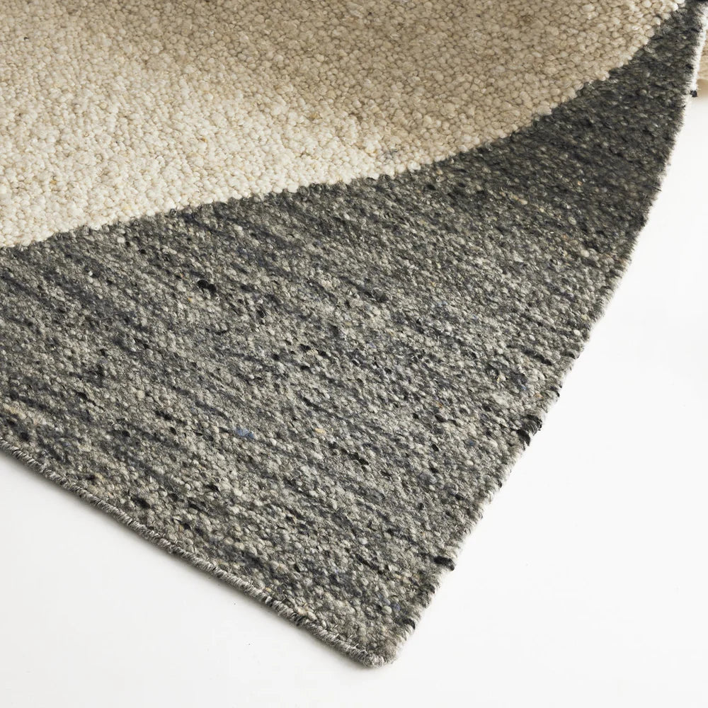 Lush Lt.Grey Wool Rug