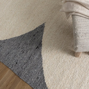 Lush Lt.Grey Wool Rug