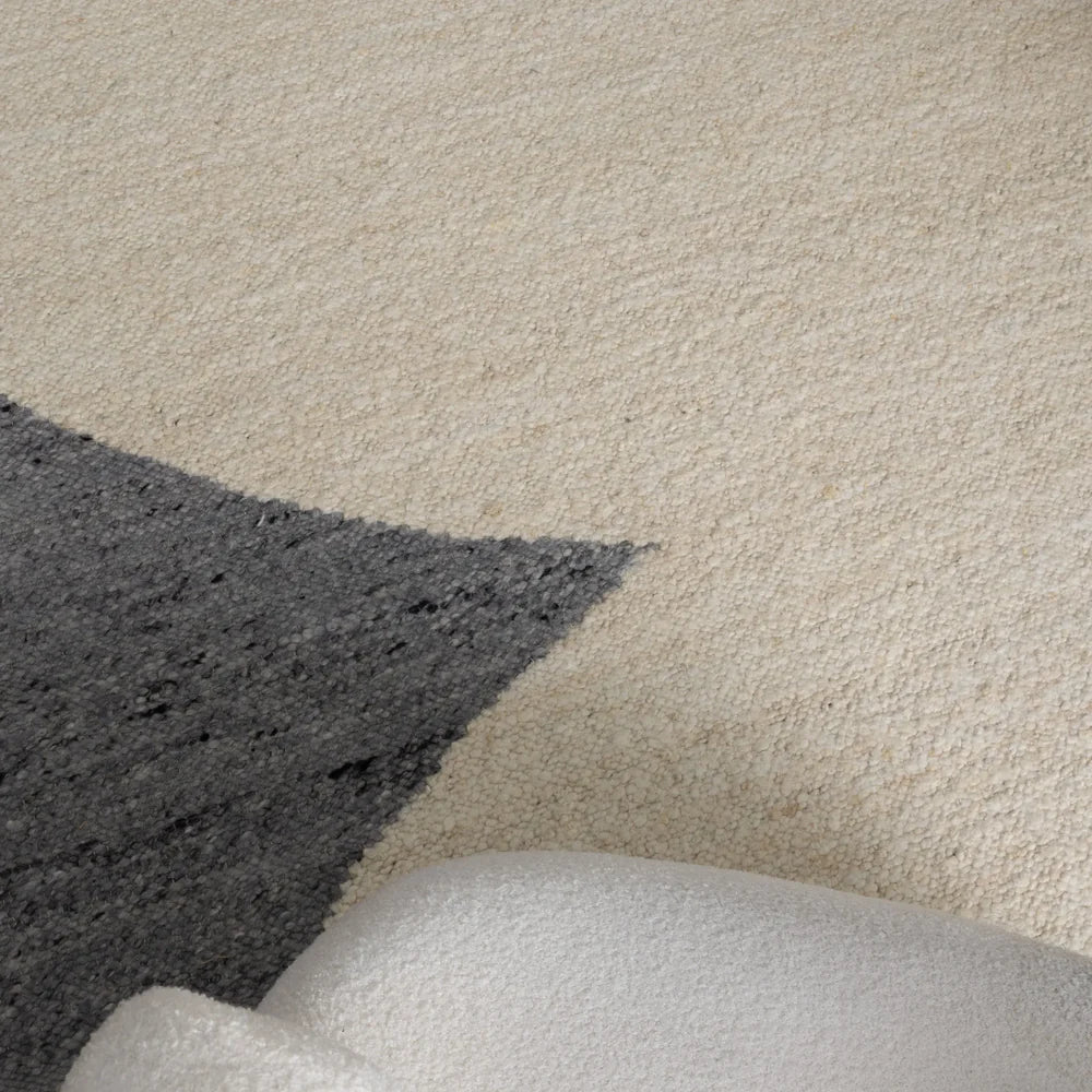 Lush Lt.Grey Wool Rug