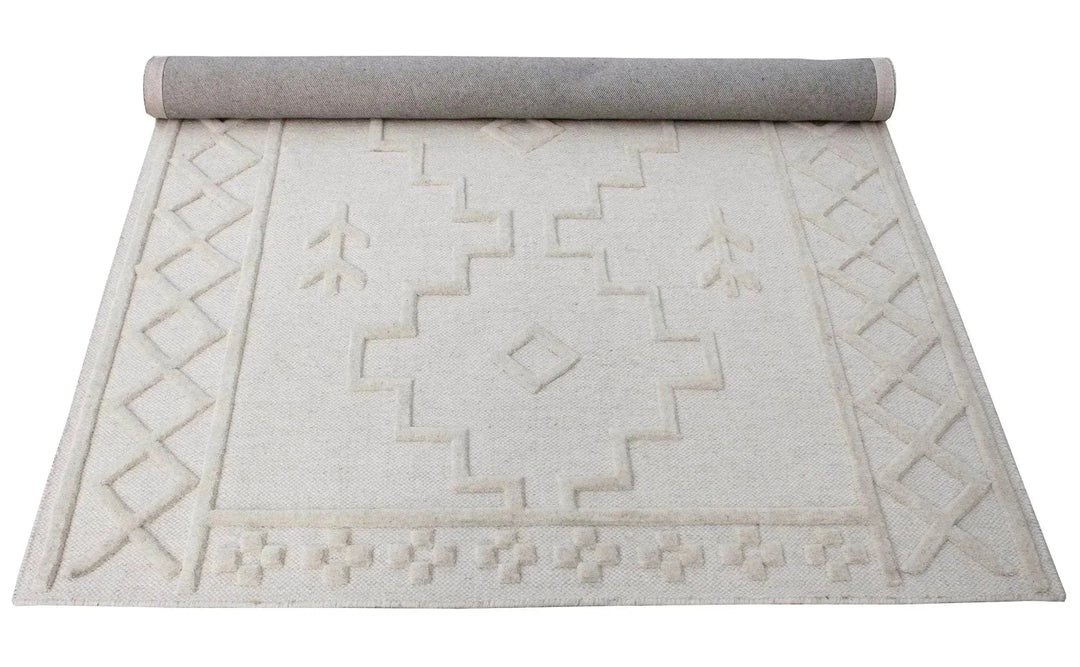 Alicia 180 Ivory Traditional Wool Rug - RugSpot