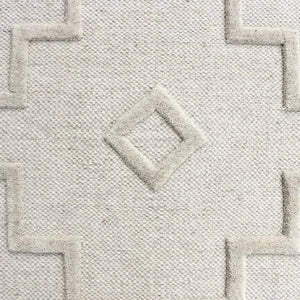 Alicia 180 Ivory Traditional Wool Rug - RugSpot