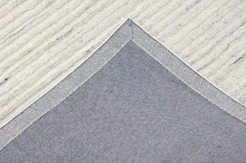 Cicero 272 White Modern Wool Rug - RugSpot