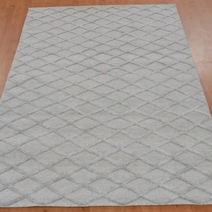 Estelle Lattice Silver Modern Silk Rug - RugSpot