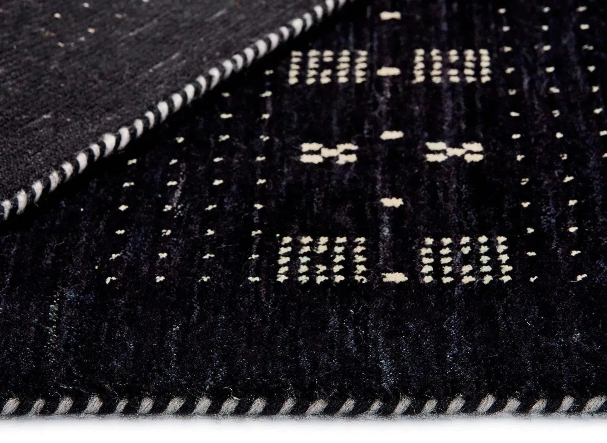 Lori 42 Black Gabbeh Wool Rug - RugSpot