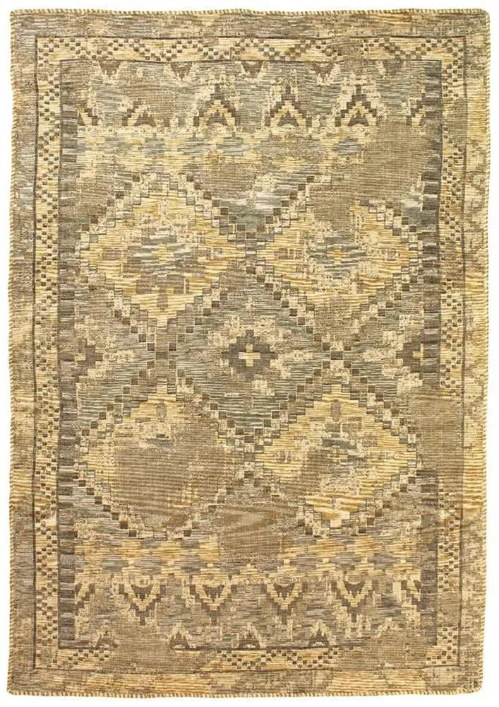 Nostalgia 618 Beige Traditional Rug - RugSpot