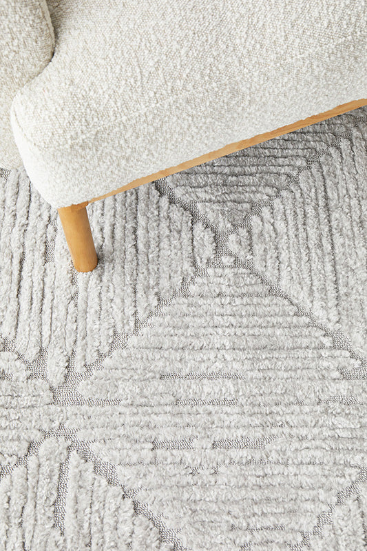 Serenade Shilo Silver Rug - RugSpot