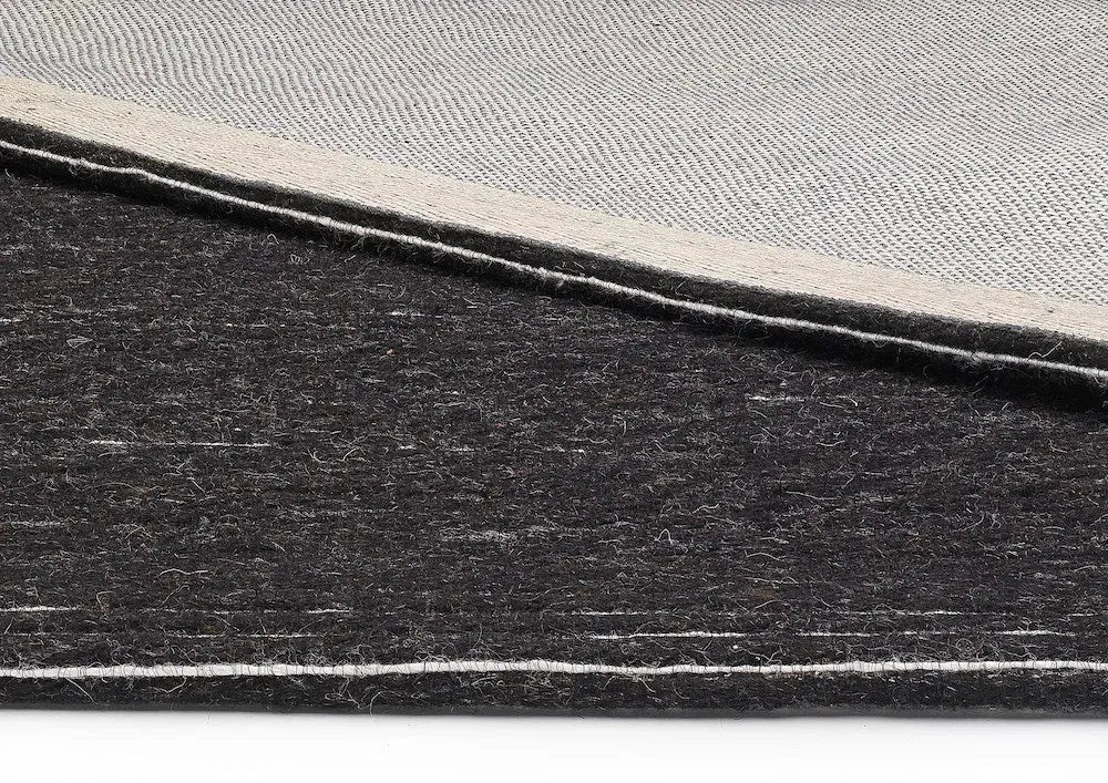 Shire Black Modern Wool Rug - RugSpot