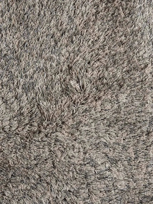 Timeless Silver Shaggy Rug - RugSpot