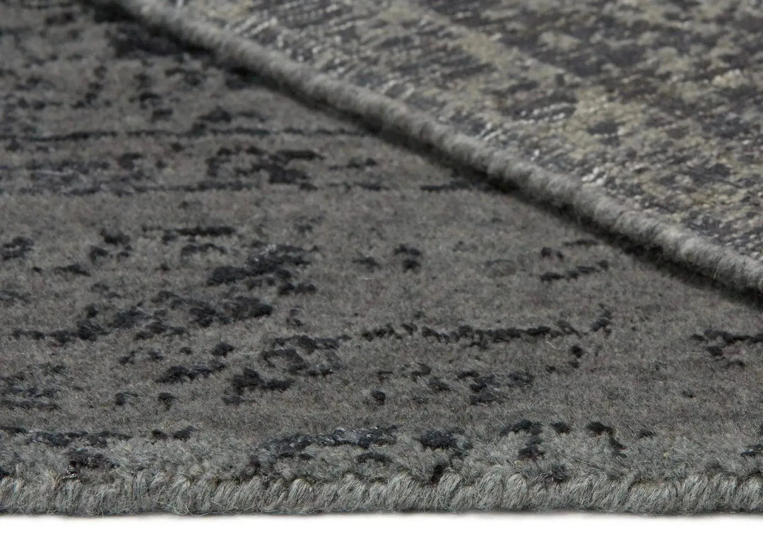 Vienna 46 Grey Transitional Wool Rug - RugSpot