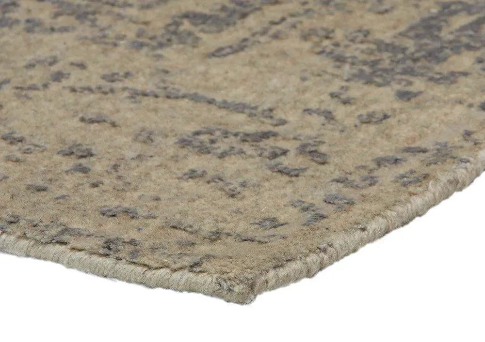 Vienna 46 Beige Transitional Wool Rug - RugSpot