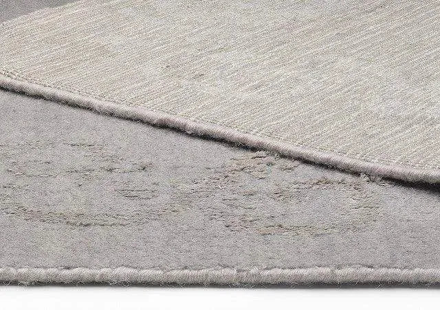 Vienna 48 Grey Transitional Wool Rug - RugSpot