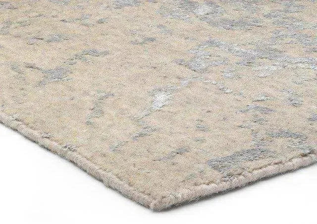 Vienna 49 Beige Transitional Wool Rug - RugSpot