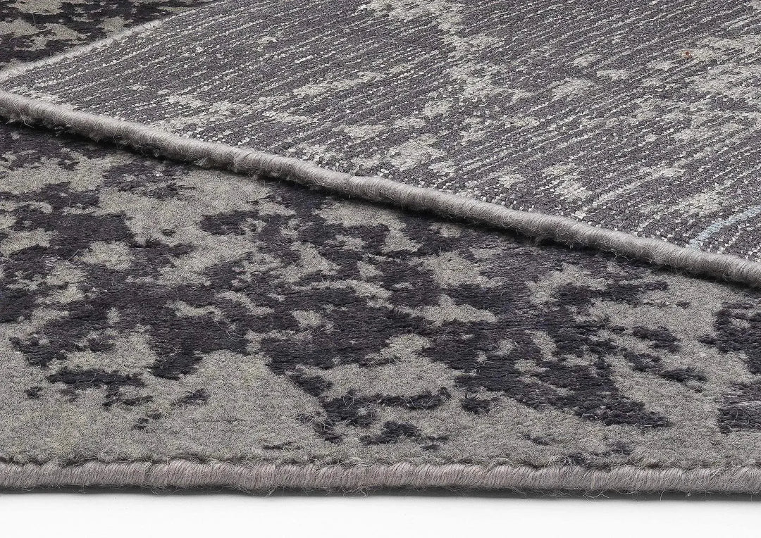 Vienna 49 Smoke Transitional Wool Rug - RugSpot