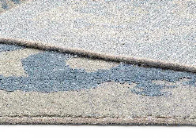 Vienna 51 Blue Transitional Wool Rug - RugSpot